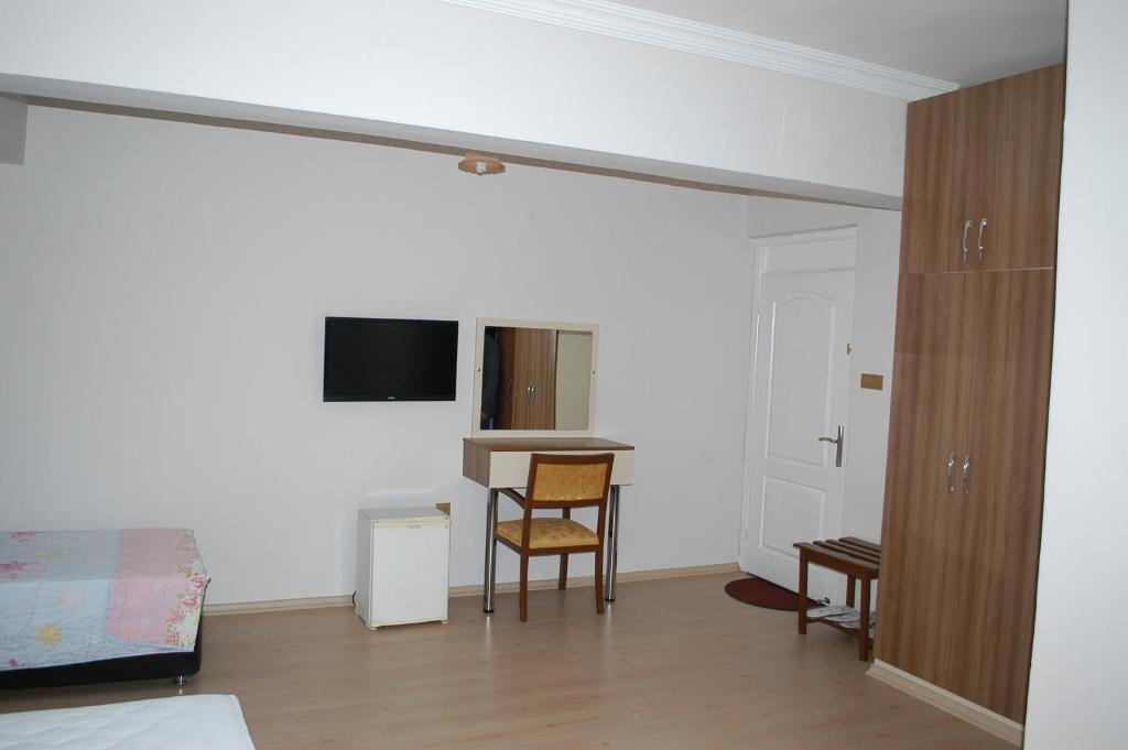 A. Doruk Hotel Adana Bilik gambar